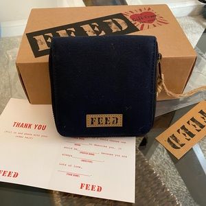 NWT FEEDprojects wallet zippered with multiple slots for cards cash